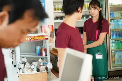 Menggoda dan menganiaya pegawai yang sudah menikah