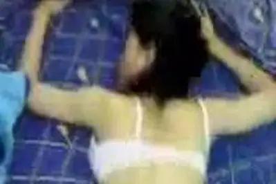 Tante Aisya Cantik Pasrah Digenjot Gaya Doggy